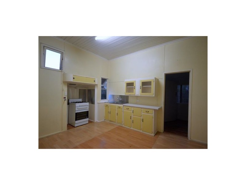 25 Wilkins Street East, Annerley QLD 4103