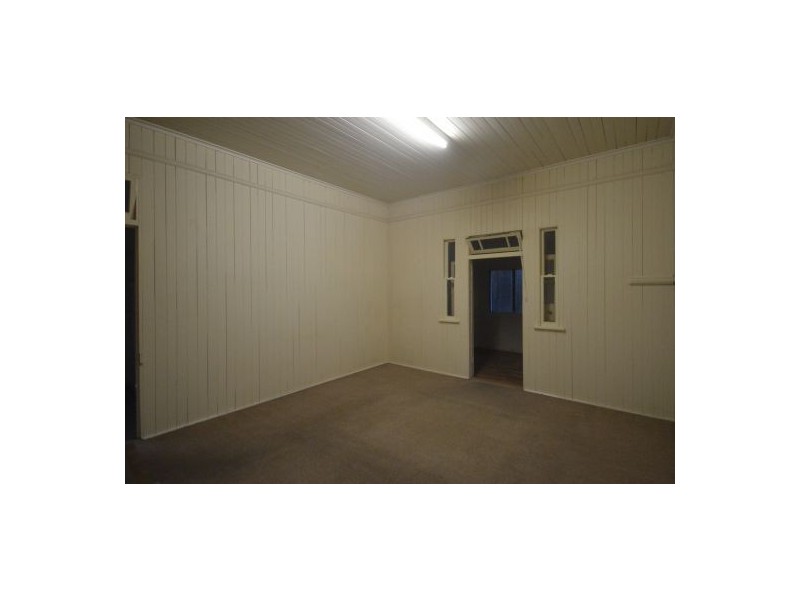 25 Wilkins Street East, Annerley QLD 4103