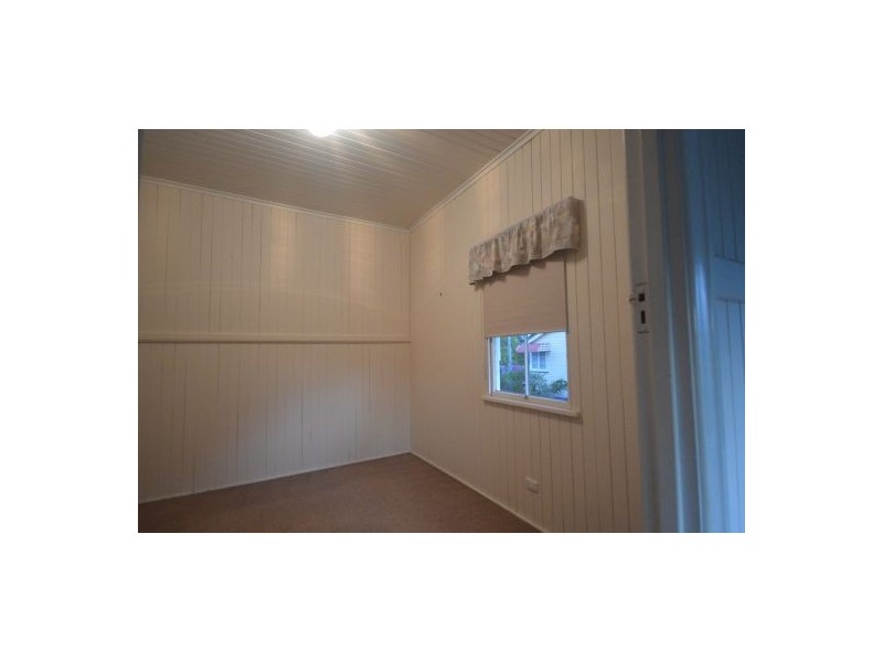 25 Wilkins Street East, Annerley QLD 4103