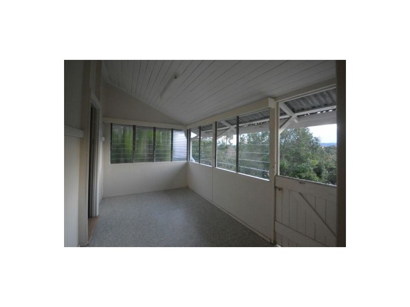 25 Wilkins Street East, Annerley QLD 4103