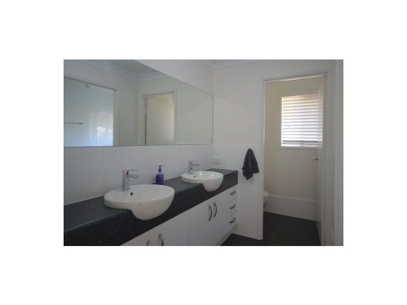 17 Marissa Close, Mansfield QLD 4122