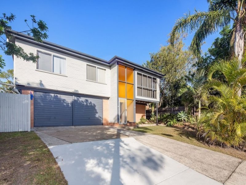 495 Broadwater Road, Mansfield QLD 4122