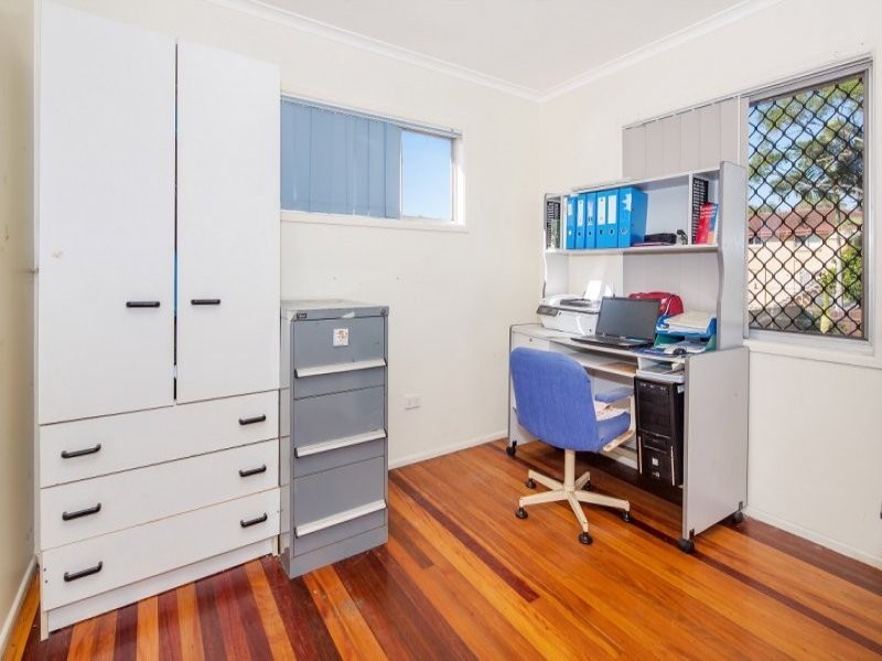 495 Broadwater Road, Mansfield QLD 4122