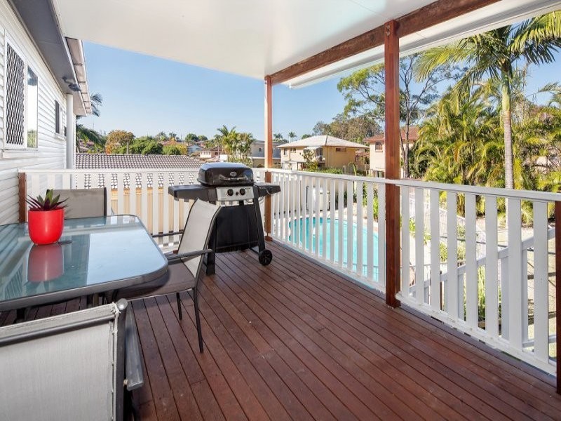 495 Broadwater Road, Mansfield QLD 4122