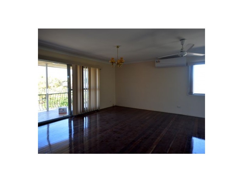 5 Jilloong Street, Mansfield QLD 4122