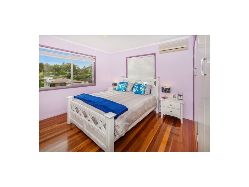 80 Valentia Street, Mansfield QLD 4122