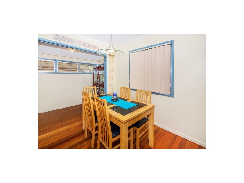 80 Valentia Street, Mansfield QLD 4122