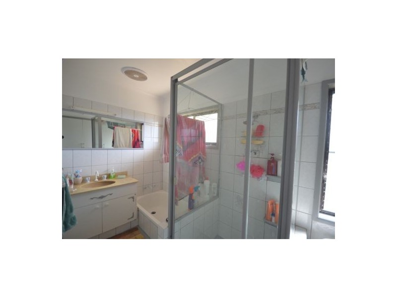 5 Vienna Place, Wishart QLD 4122