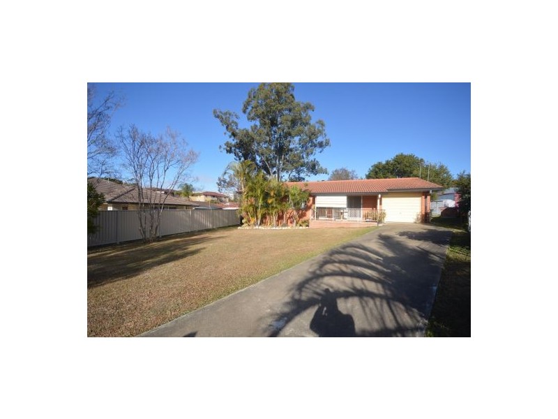 4 Privet Pl, Mansfield QLD 4122