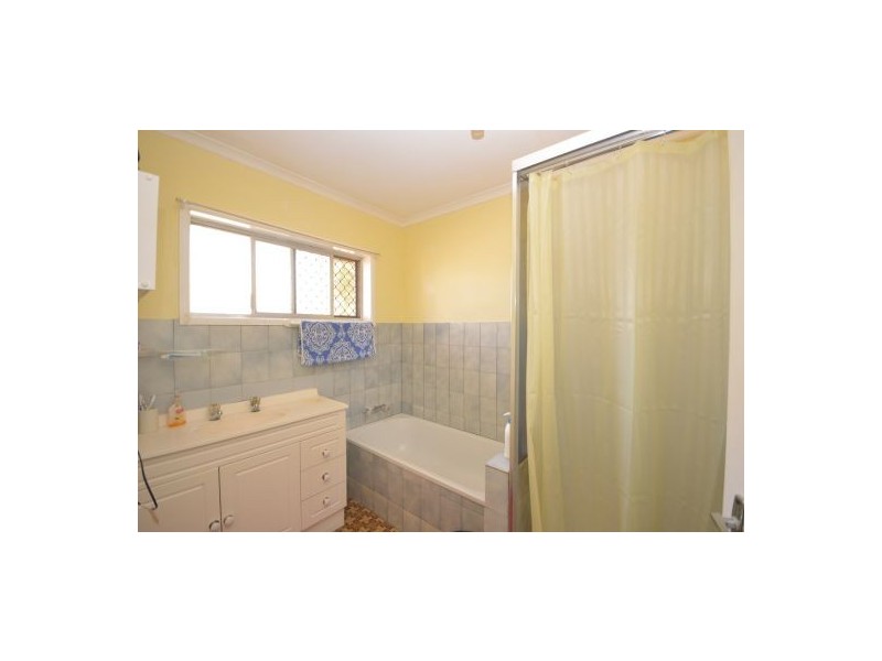 4 Privet Pl, Mansfield QLD 4122