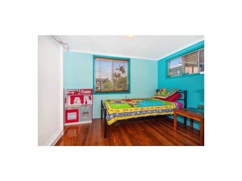 80 Valentia Street, Mansfield QLD 4122