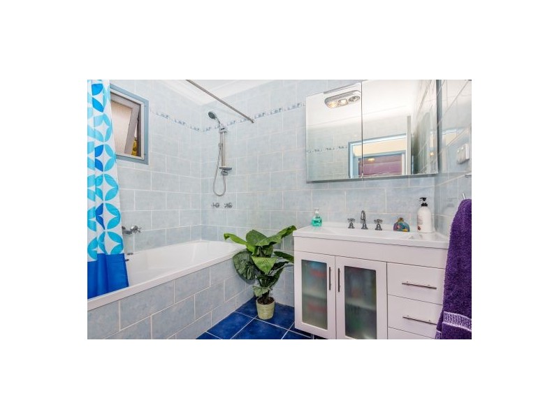 80 Valentia Street, Mansfield QLD 4122