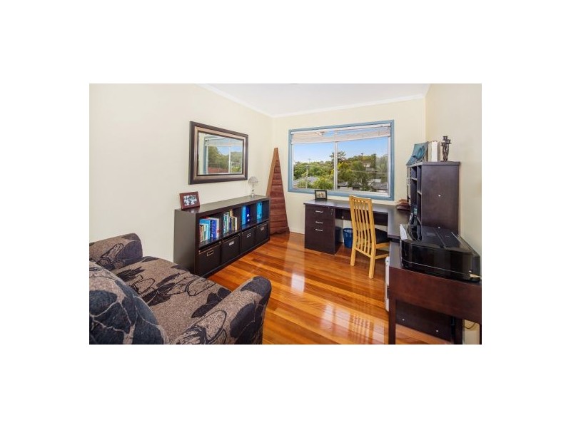 80 Valentia Street, Mansfield QLD 4122