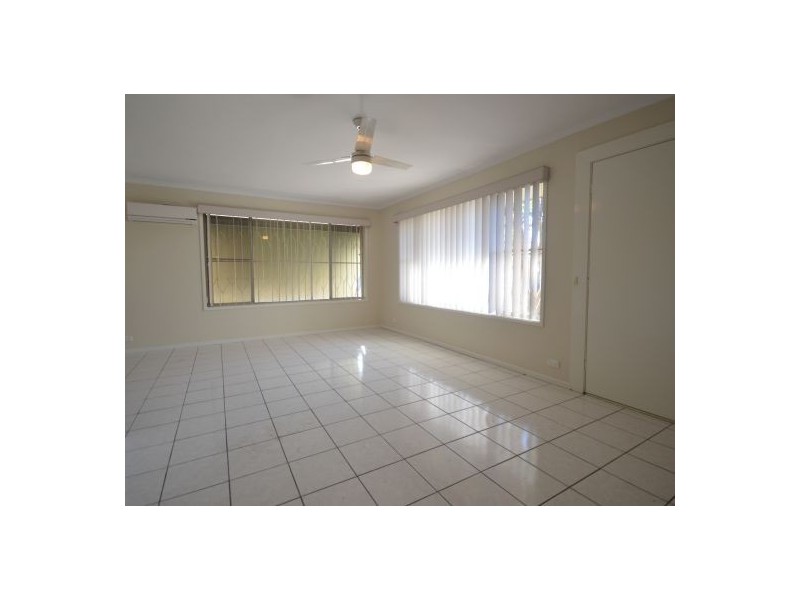 41 Meadowlands Road, Carindale QLD 4152