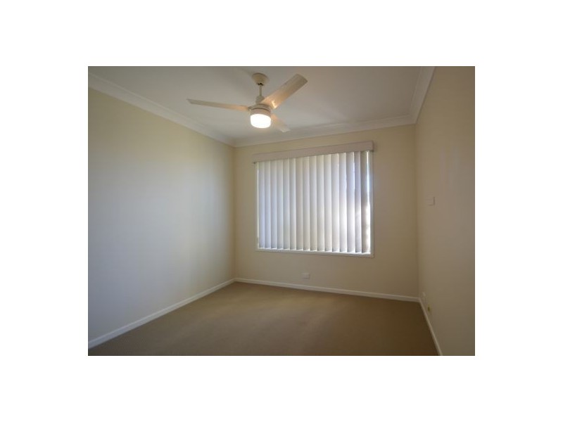 41 Meadowlands Road, Carindale QLD 4152