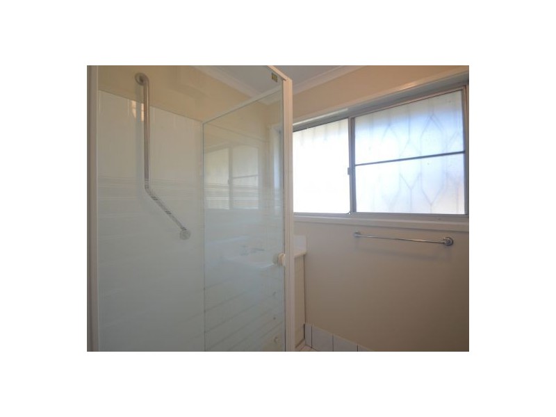 41 Meadowlands Road, Carindale QLD 4152