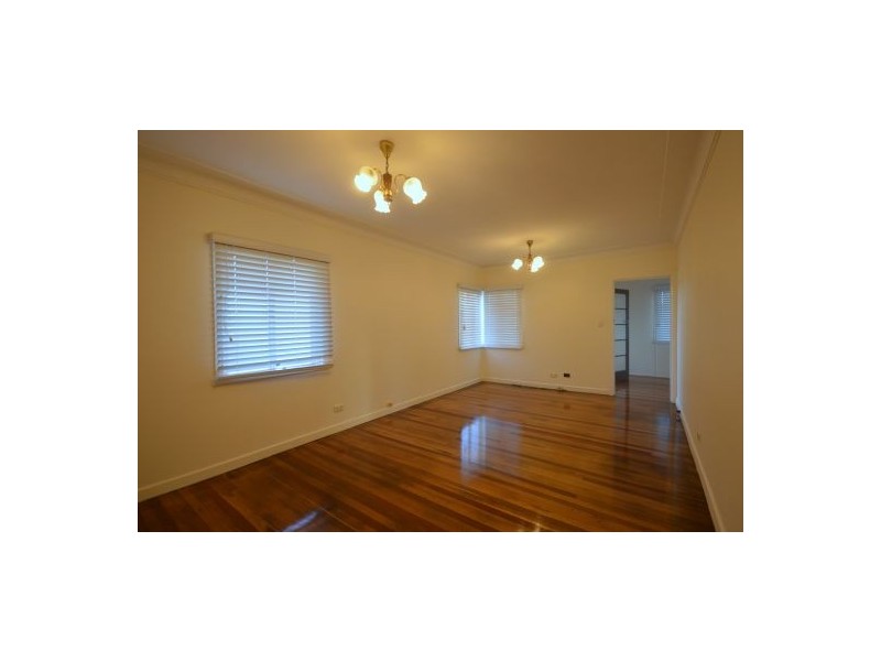 120 Dawson Road, Upper Mount Gravatt QLD 4122