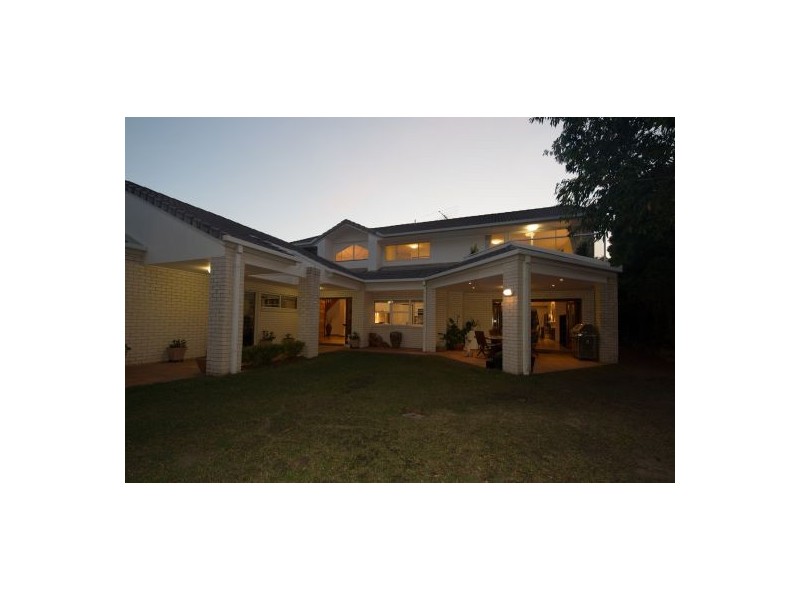 8 Drysdale Cl, Mackenzie QLD 4156