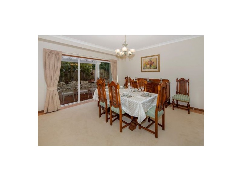 8 Drysdale Cl, Mackenzie QLD 4156