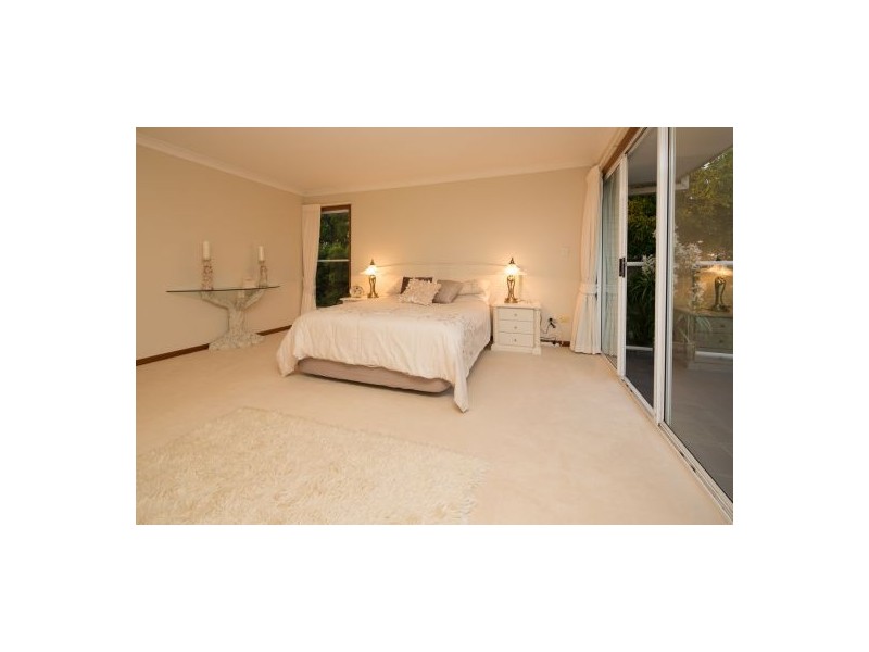 8 Drysdale Cl, Mackenzie QLD 4156