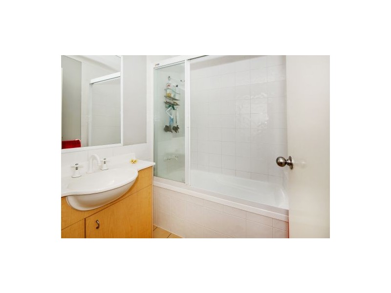 4/338 Cornwall Street, Greenslopes QLD 4120