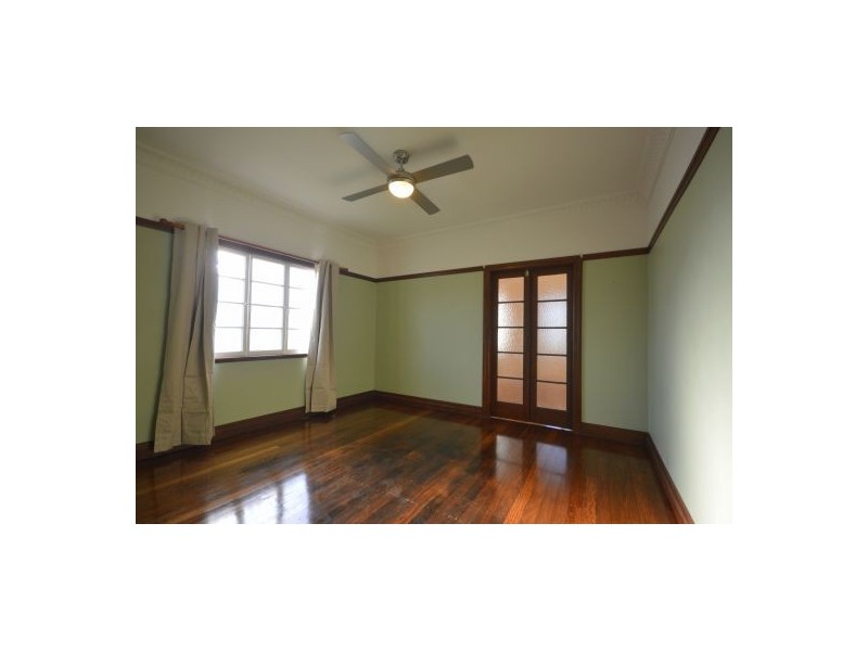 20 Brinawa Street, Camp Hill QLD 4152