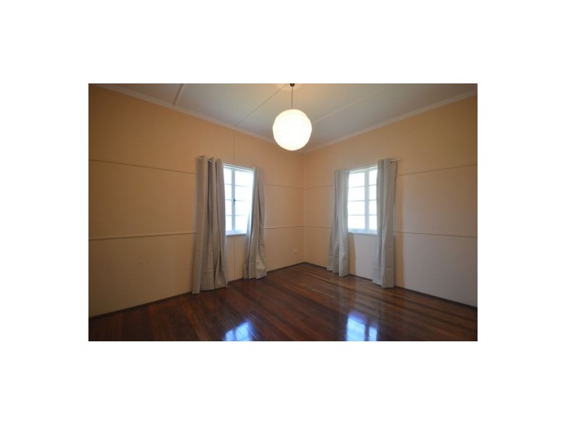 20 Brinawa Street, Camp Hill QLD 4152