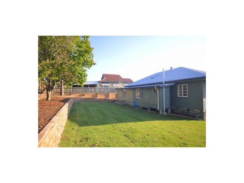 20 Brinawa Street, Camp Hill QLD 4152