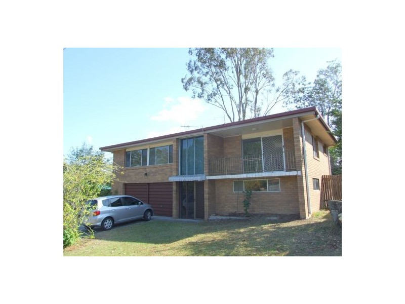 2 Acron Street, Macgregor QLD 4109