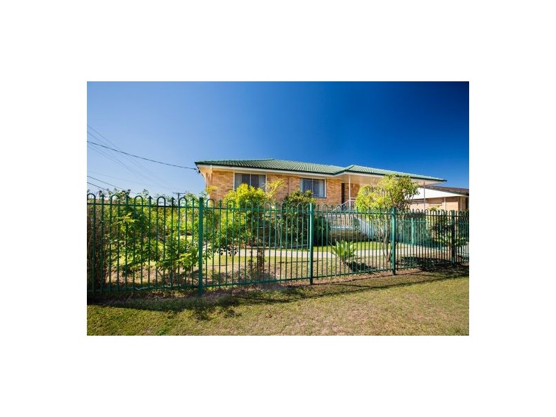 33 Lorinya Street, Mansfield QLD 4122