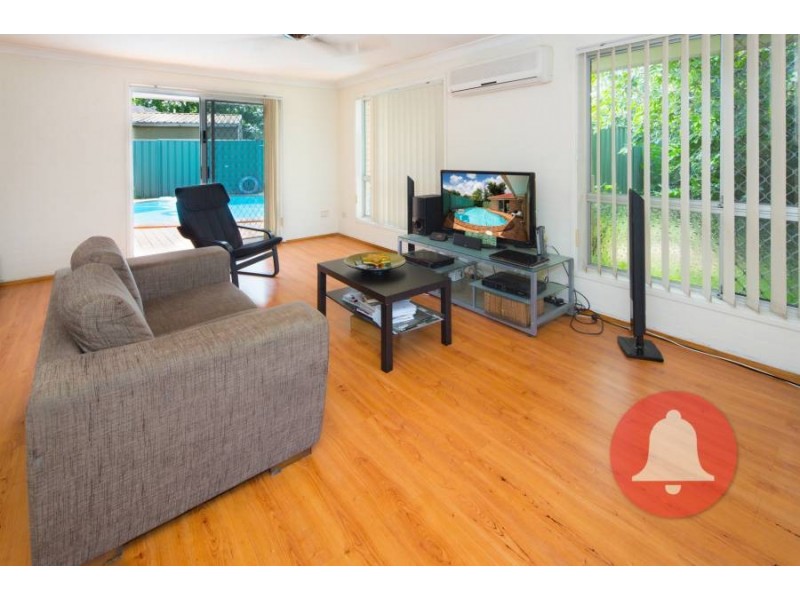 527 Broadwater Road, Mansfield QLD 4122