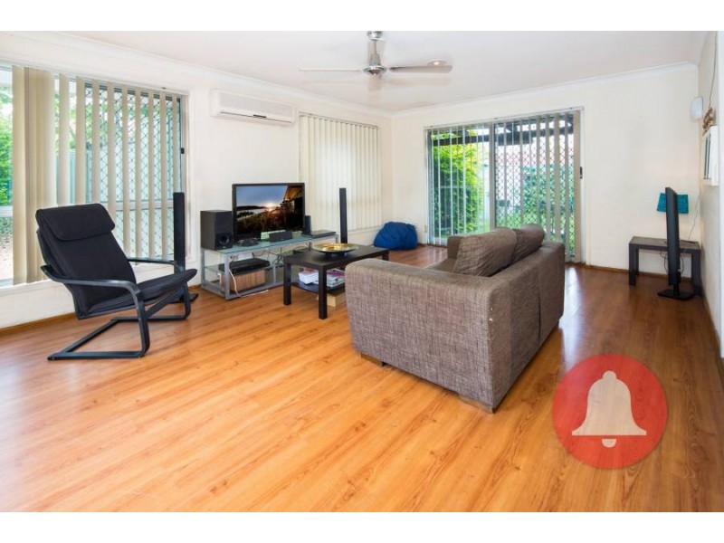 527 Broadwater Road, Mansfield QLD 4122