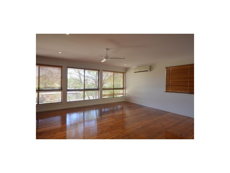 6 Pavuvu Street, Mansfield QLD 4122