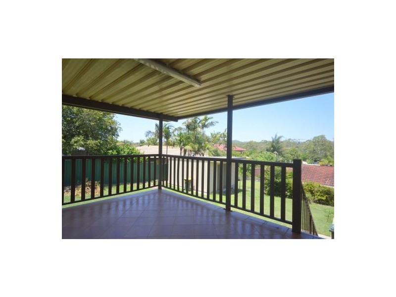 6 Pavuvu Street, Mansfield QLD 4122