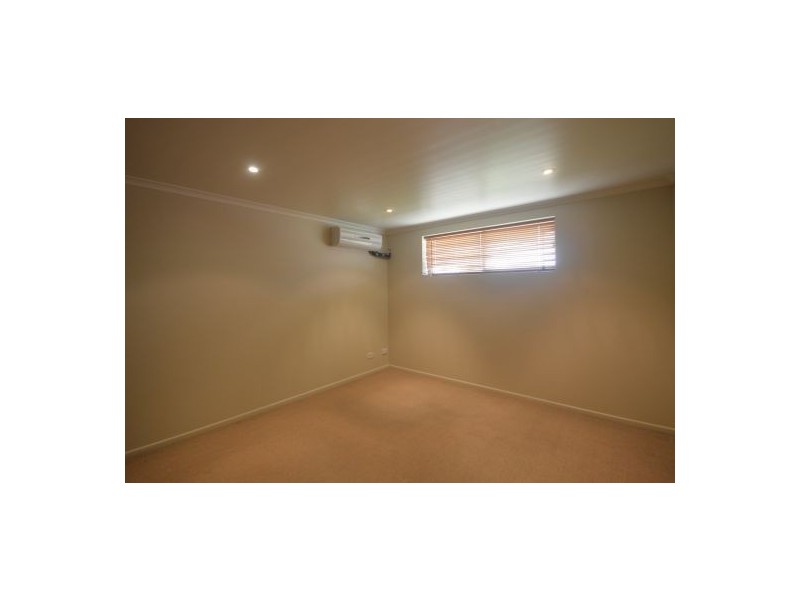 6 Pavuvu Street, Mansfield QLD 4122