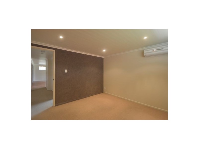 6 Pavuvu Street, Mansfield QLD 4122