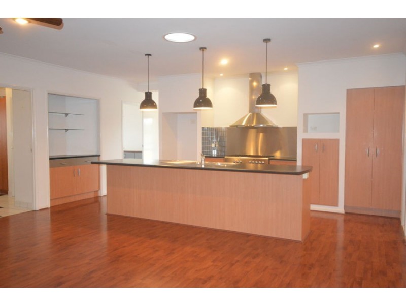 15 Mozart Place, Mackenzie QLD 4156