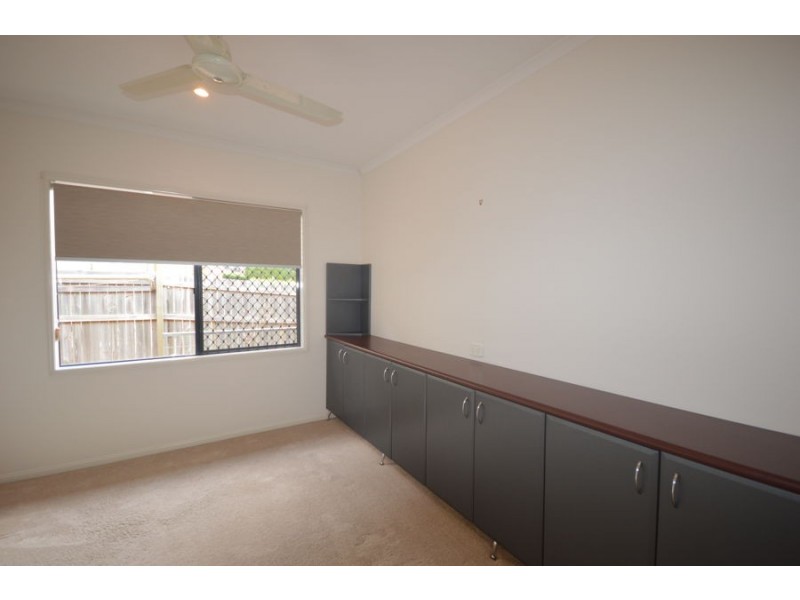 15 Mozart Place, Mackenzie QLD 4156