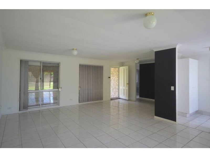 55 Banika Street, Mansfield QLD 4122