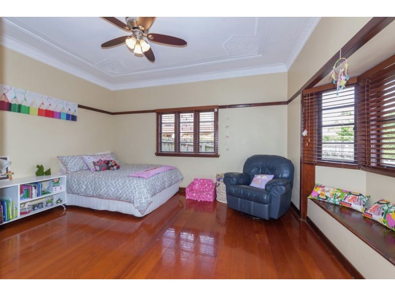 50 Amelia Street, Coorparoo QLD 4151