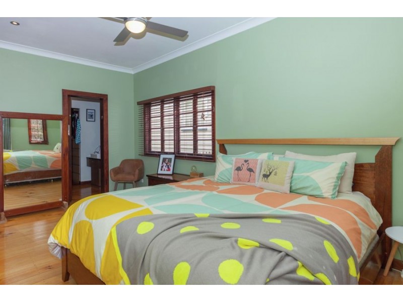 50 Amelia Street, Coorparoo QLD 4151