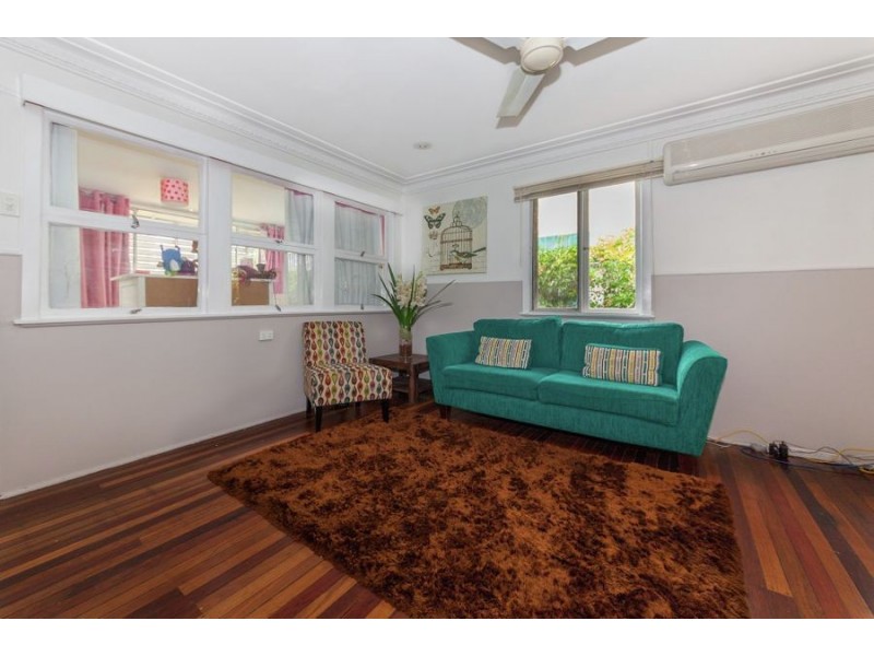 9 Newnham Road, Mount Gravatt East QLD 4122