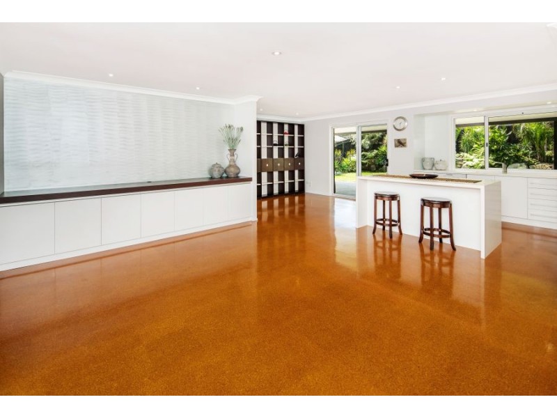 11 Pindari Crescent, Wishart QLD 4122