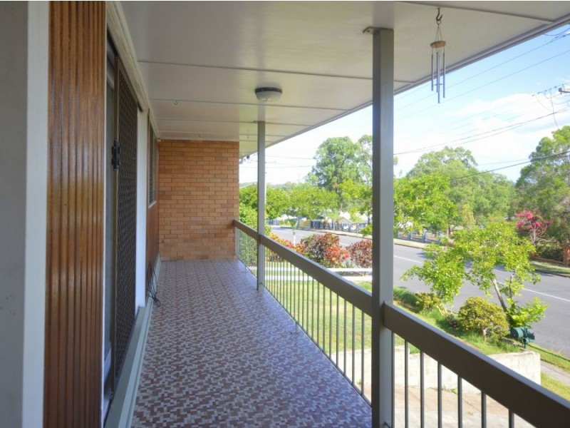 232 Broadwater Road, Mansfield QLD 4122