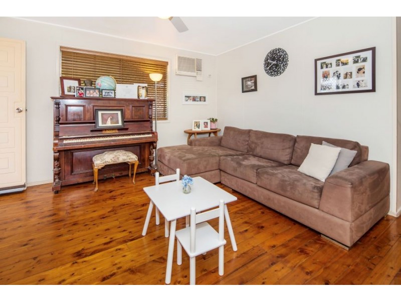 15 Nambur Street, Runaway Bay QLD 4216