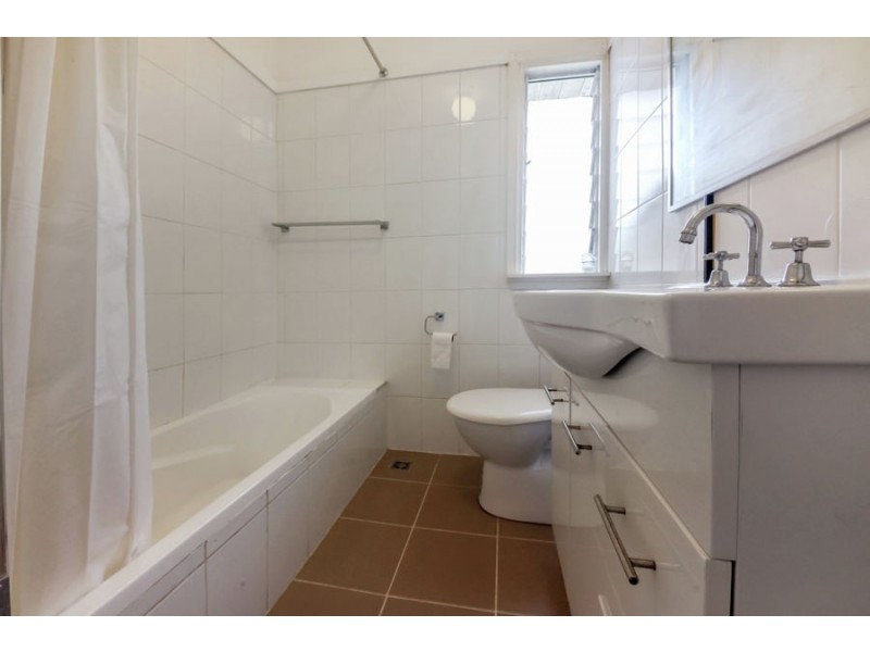 49 Canterbury Street, Mount Gravatt East QLD 4122