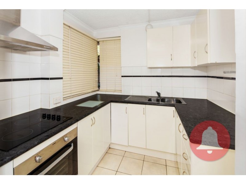 3/124 Sir Fred Schonell Drive, St Lucia QLD 4067