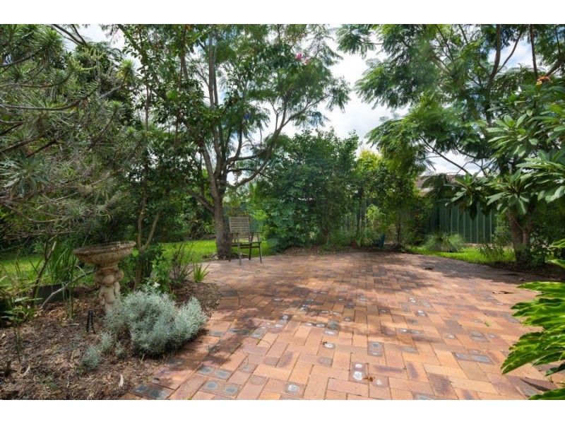 27 Mindona Street, Wishart QLD 4122