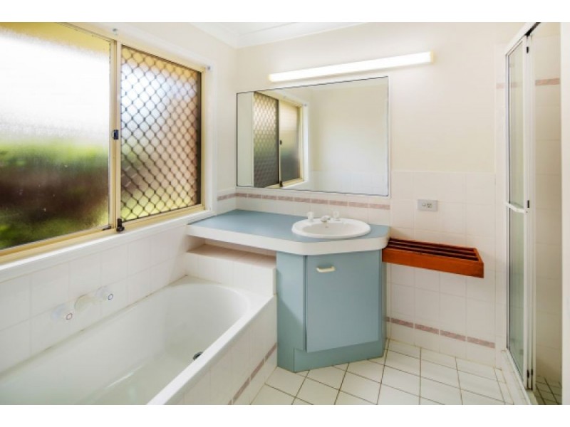 98 Delavan Street, Wishart QLD 4122