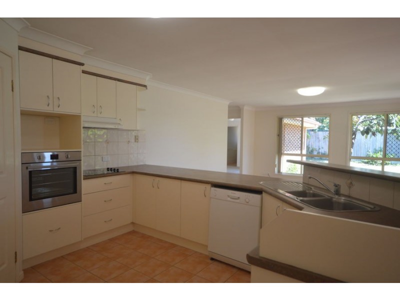 22 Shillington Place, Wishart QLD 4122